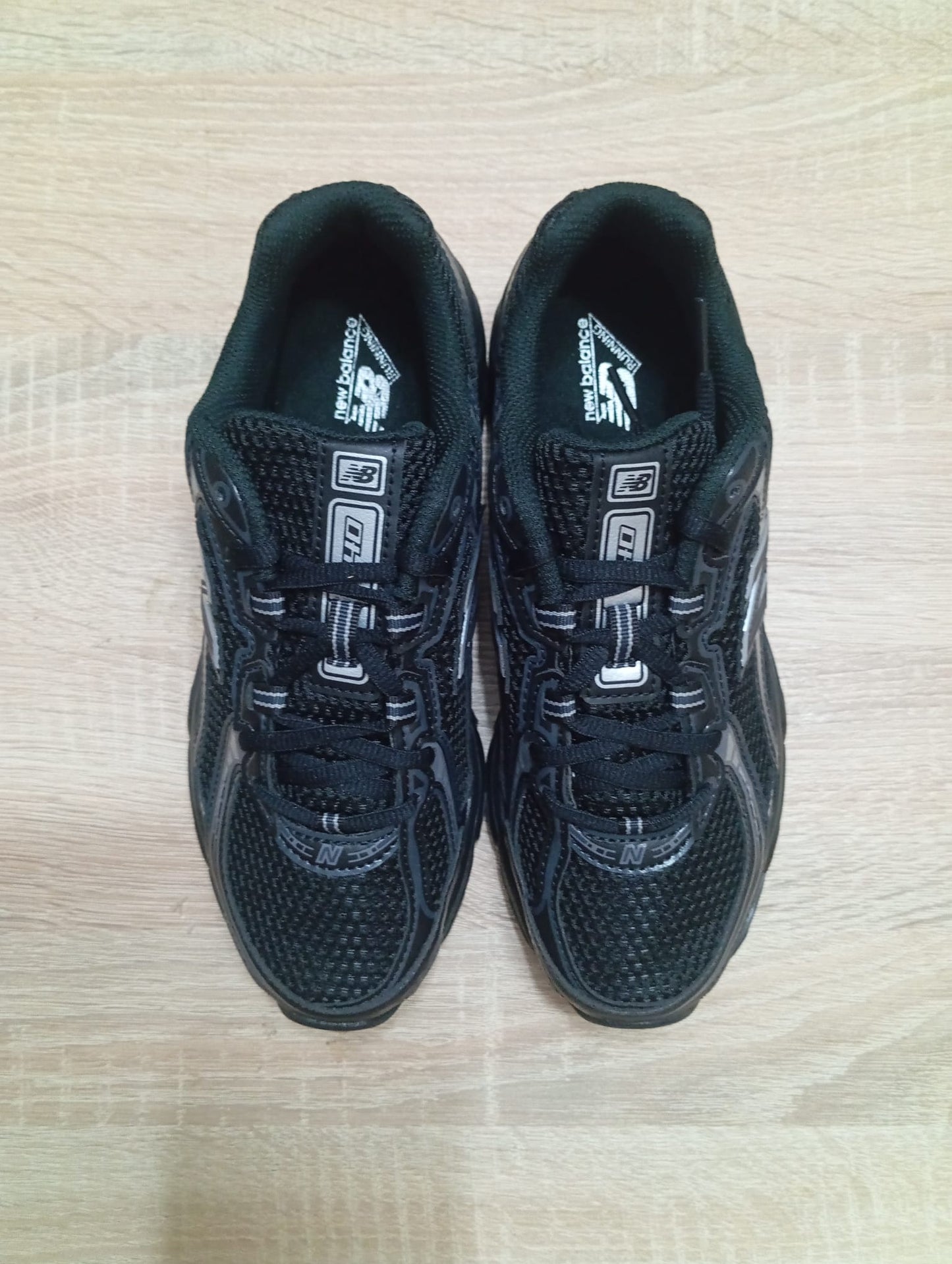 New Balance 740